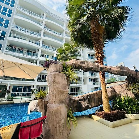 Grand Avenue Conde Pattaya Apartman Kültér fotó