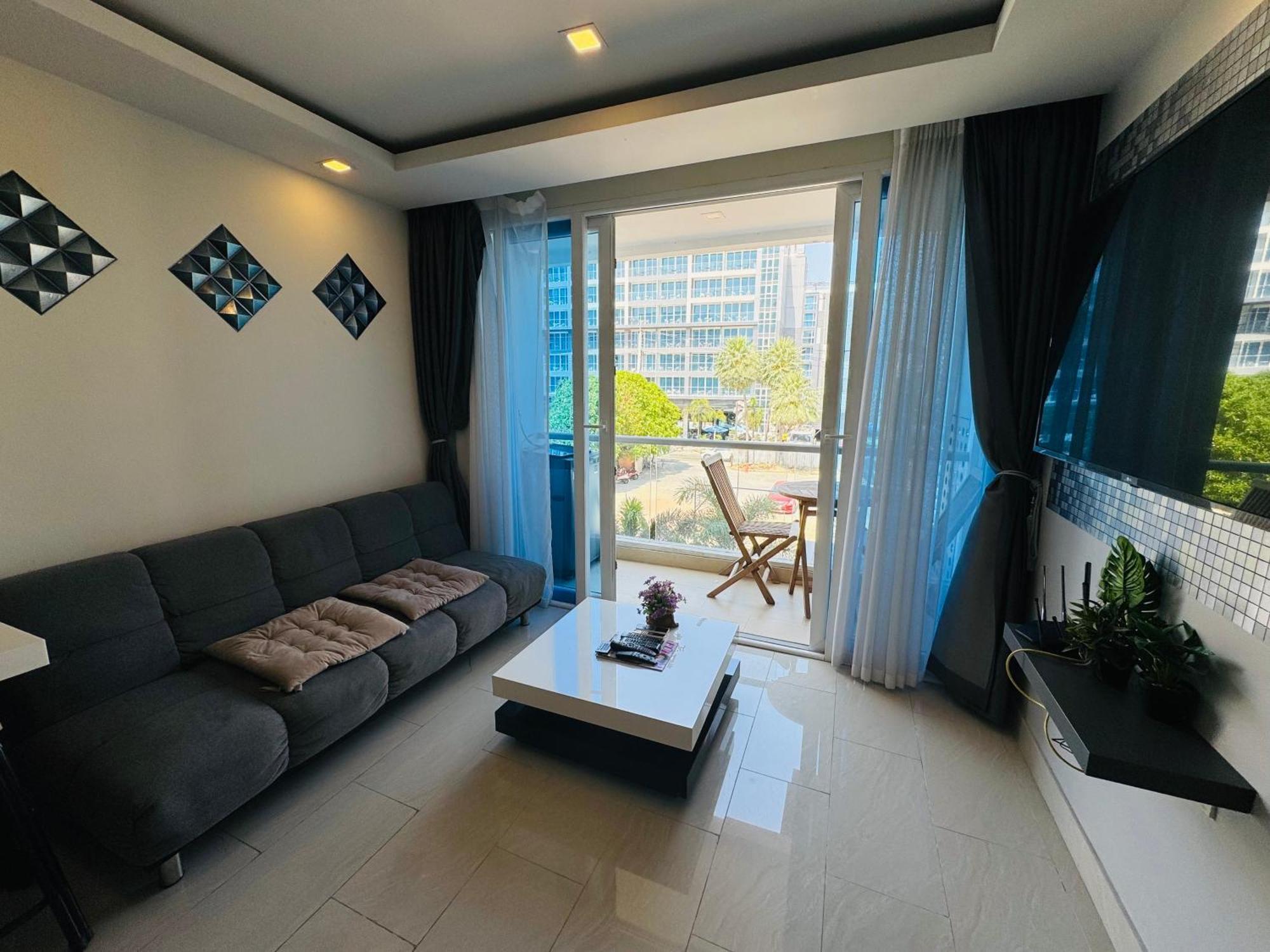 Grand Avenue Conde Pattaya Apartman Kültér fotó